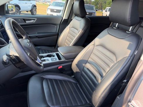 Used 2024 Ford Edge SEL w/ Convenience Package AWD/4WD image 10