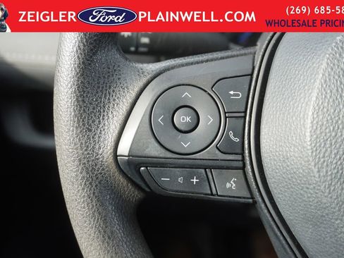 Used 2022 Toyota RAV4 LE image 22