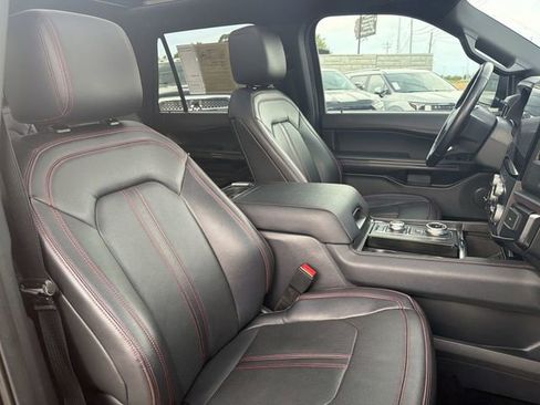 Used 2023 Ford Expedition Limited AWD/4WD image 26