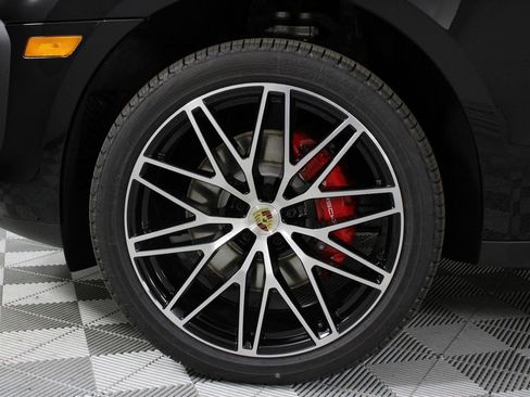 New 2026 Porsche Macan S AWD/4WD image 17