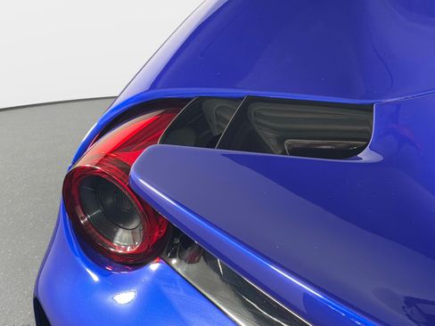 Used 2020 Ferrari 488 Pista Coupe RWD image 9