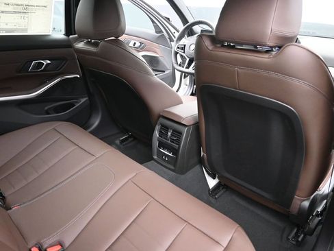 New 2026 BMW 330i Sedan w/ M Sport Package RWD image 24