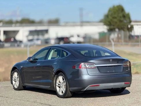 Used 2015 Tesla Model S 85D image 10
