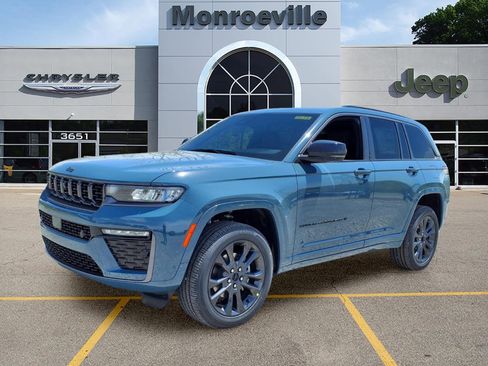 New 2026 Jeep Grand Cherokee Limited AWD/4WD image 1