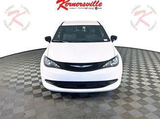 New 2026 Chrysler Voyager LX video 2