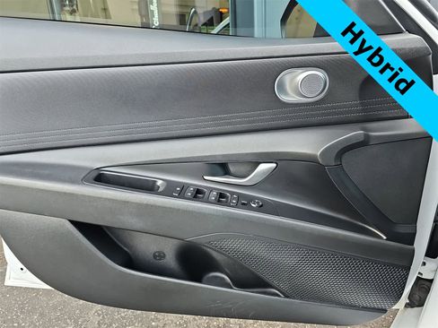 Certified 2023 Hyundai Elantra Blue image 27