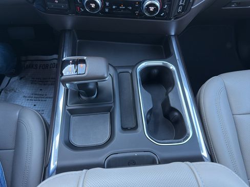 Used 2022 GMC Sierra 1500 SLT w/ SLT Premium Package image 15