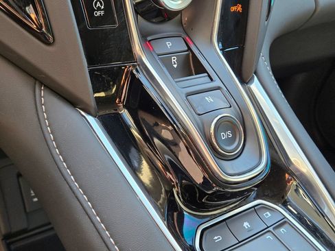Used 2025 Acura RDX SH-AWD w/ Technology Package image 29