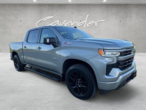 Used 2023 Chevrolet Silverado 1500 RST w/ Texas Edition Plus AWD/4WD image 2