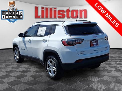 Used 2023 Jeep Compass Latitude w/ Sun and Sound Group AWD/4WD image 6