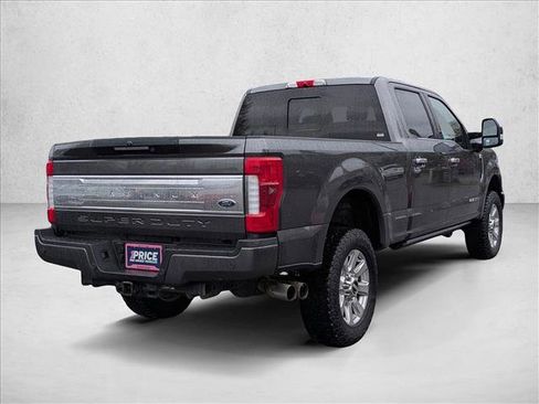 Used 2017 Ford F250 Platinum w/ Platinum Ultimate Package image 5