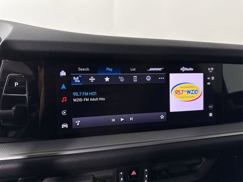 Certified 2025 Porsche Cayenne image 28