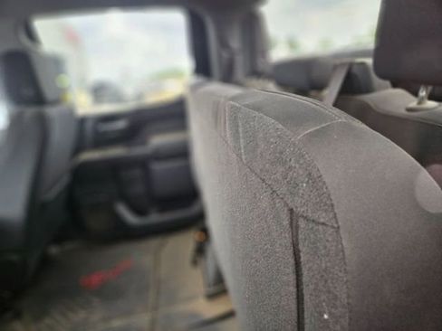 Used 2021 Chevrolet Silverado 1500 LT image 9