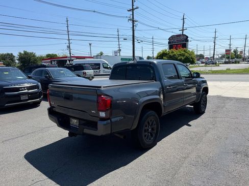 Used 2023 Toyota Tacoma SR5 w/ Technology Package AWD/4WD image 7
