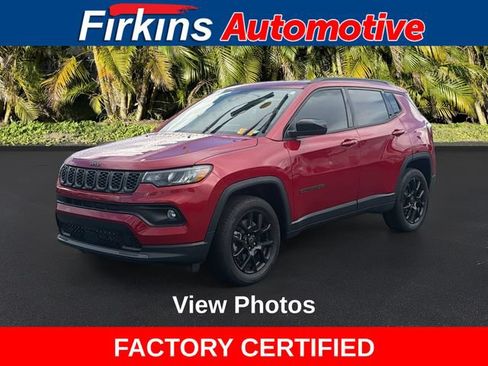 Used 2026 Jeep Compass Latitude AWD/4WD image 1