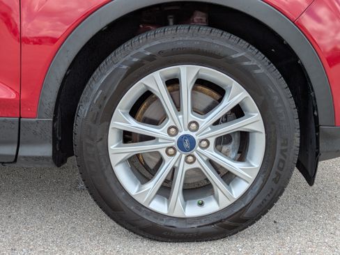 Used 2019 Ford Escape SE FWD image 11