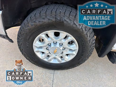 Used 2025 Chevrolet Silverado 2500 LTZ w/ LTZ Convenience Package AWD/4WD image 8