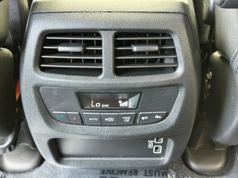 Used 2022 Honda Pilot EX-L image 34