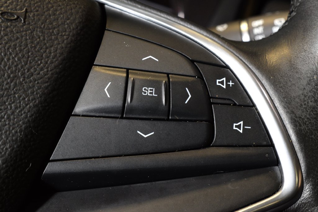 Used 2017 Cadillac XT5 Premium Luxury AWD/4WD image 21