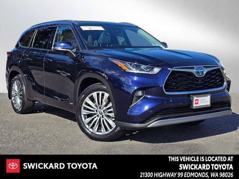 Certified 2022 Toyota Highlander Platinum image 1