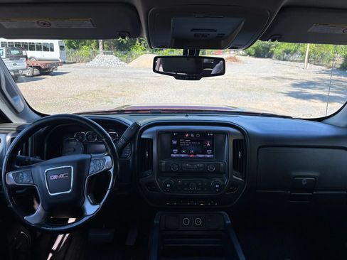 Used 2016 GMC Sierra 2500 SLT w/ All-Terrain HD Package AWD/4WD image 18