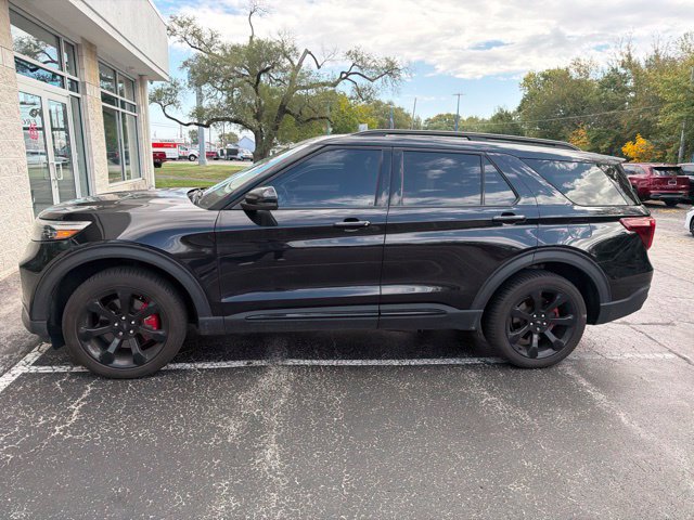Used 2023 Ford Explorer ST w/ Technology Package AWD/4WD image 2