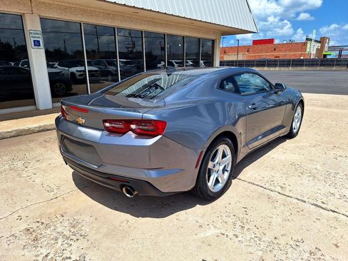 Used 2020 Chevrolet Camaro LT image 9