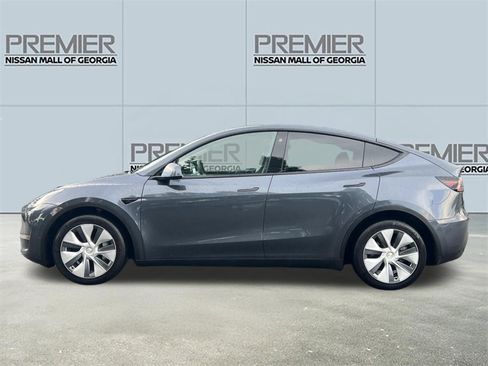Used 2023 Tesla Model Y Long Range AWD/4WD image 22