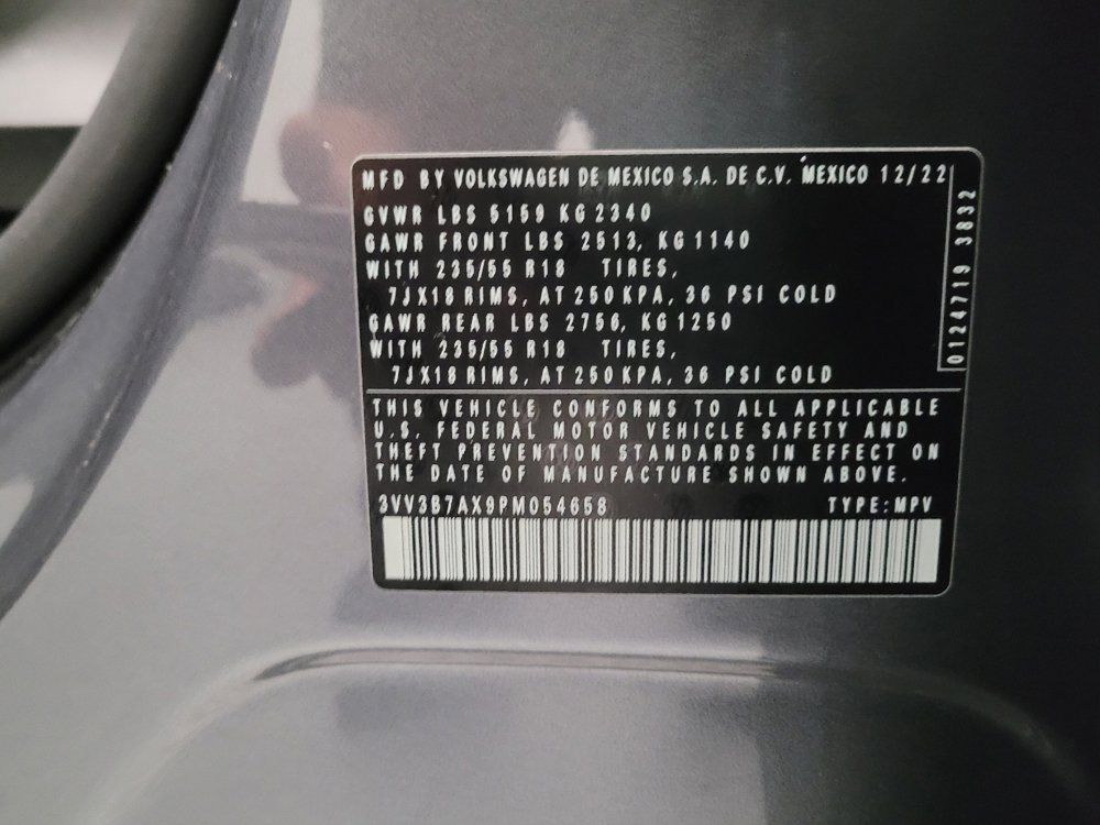 Used 2023 Volkswagen Tiguan SE FWD image 33
