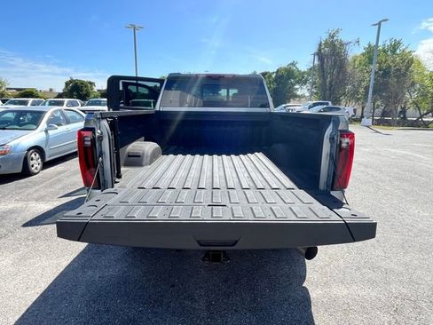 Used 2024 GMC Sierra 2500 Denali w/ Denali Reserve Package image 9