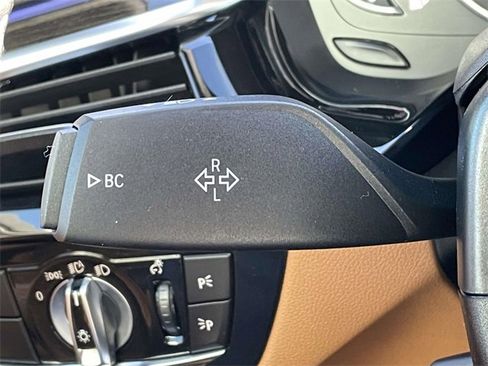 Used 2018 BMW 530i xDrive w/ Premium Package image 22