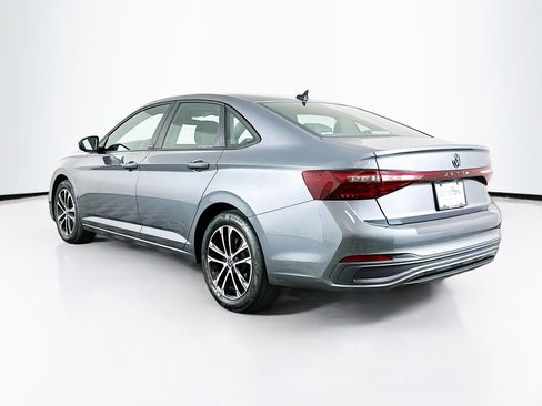 Used 2025 Volkswagen Jetta Sport FWD image 5