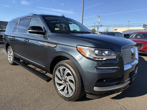 Certified 2022 Lincoln Navigator L Reserve image 7