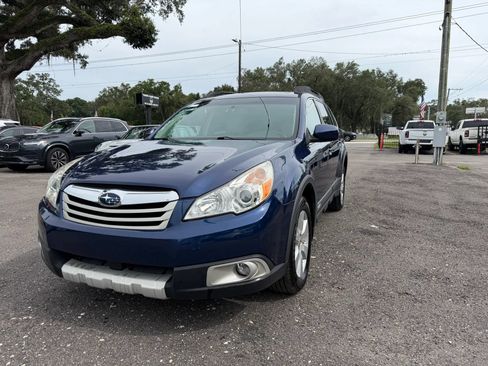 Used 2011 Subaru Outback 2.5i Limited AWD/4WD image 1
