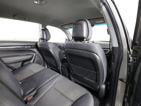 Used 2011 Kia Sorento LX w/ Convenience Pkg AWD/4WD image 20