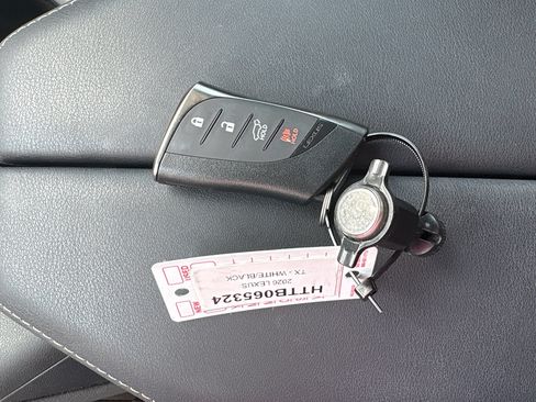 Used 2026 Lexus TX 350 AWD w/ Technology Package image 37