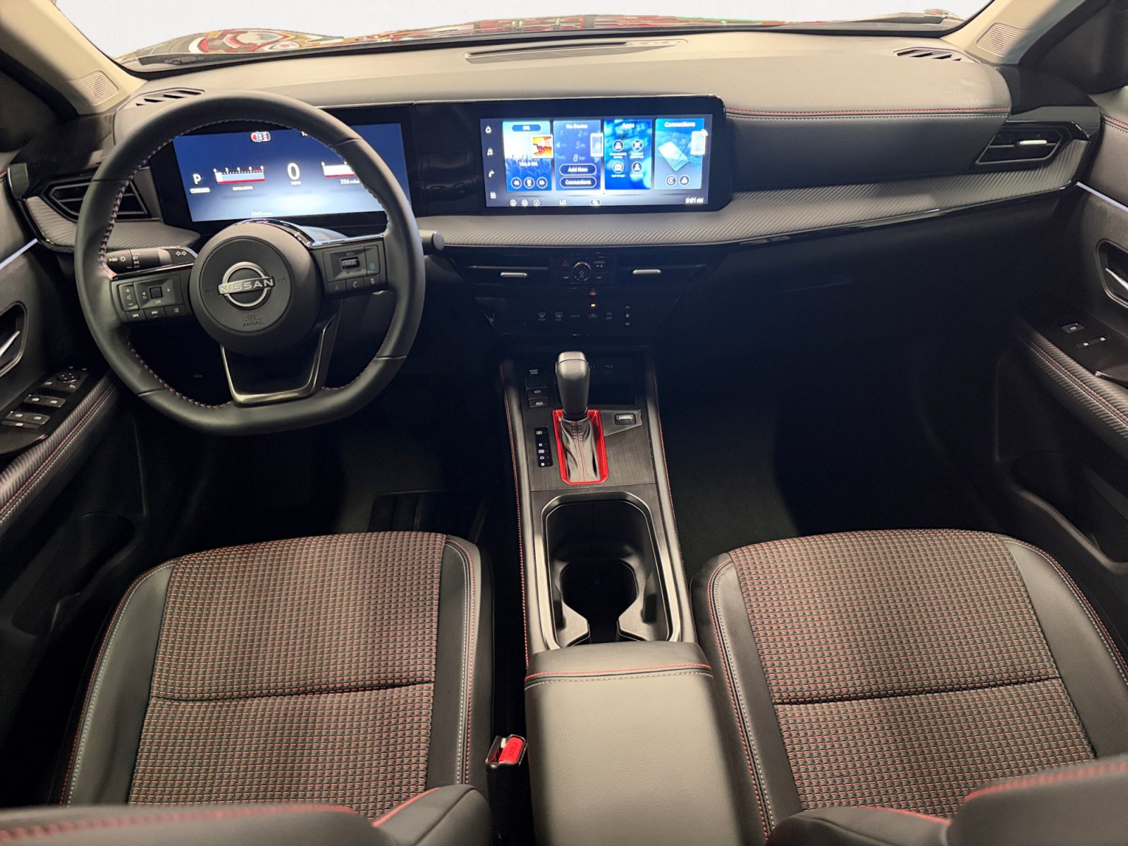 Used 2026 Nissan Kicks SR FWD image 3
