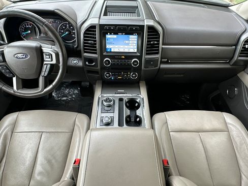 Used 2018 Ford Expedition XLT w/ Equipment Group 202A image 10