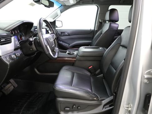 Certified 2017 GMC Yukon XL SLT AWD/4WD image 11
