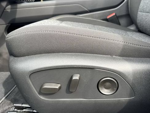New 2026 GMC Acadia Elevation FWD image 16