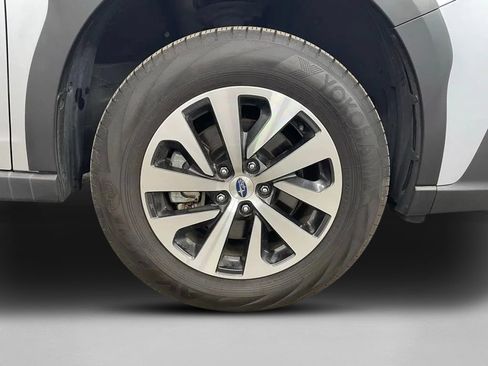 Used 2024 Subaru Outback AWD/4WD image 33