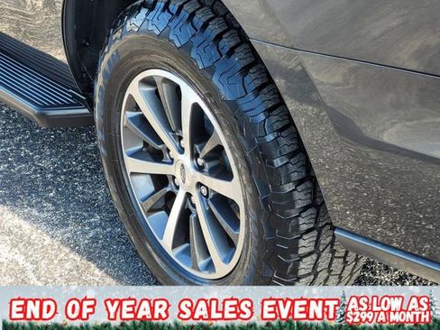 Used 2020 Ford Expedition XLT image 7