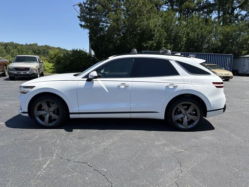 Used 2025 Genesis GV70 2.5T AWD/4WD image 8