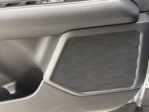 Used 2025 Lexus UX 300h FWD image 19