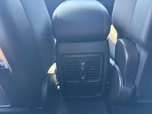 Used 2026 Dodge Durango GT RWD image 13