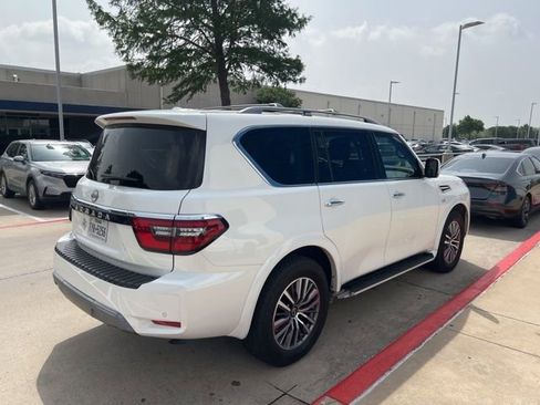 Used 2022 Nissan Armada SV w/ SV Appearance Package RWD image 6