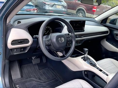 Used 2023 Honda HR-V LX image 14