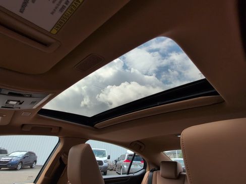 Used 2024 Lexus ES 300h w/ Premium Package FWD image 25
