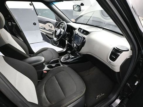 Used 2016 Kia Soul + w/ Audio Package image 46