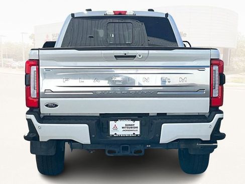 Used 2024 Ford F250 Platinum image 5